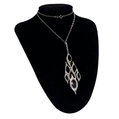 Zilveren collier met fonkelende amethist