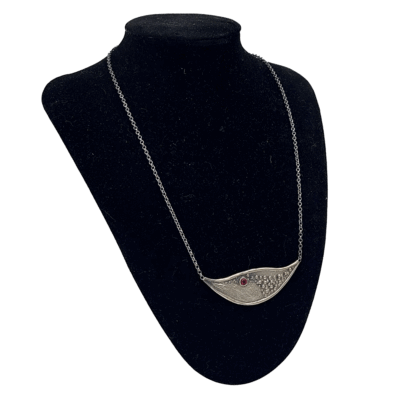 Zilveren collier met zilveren hanger met amethist