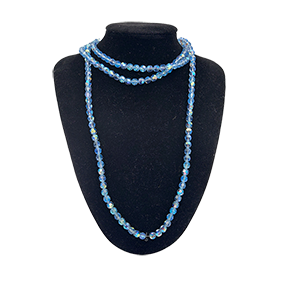 Collier met zachtblauwe glasstenen
