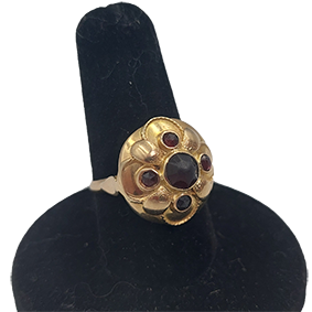Gouden 14 kt ring met 5 granaten