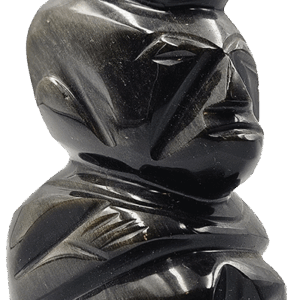 Handgesneden beeldje uit hardsteen