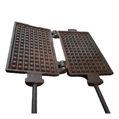 Antieke gietijzeren wafelvorm 56 cm